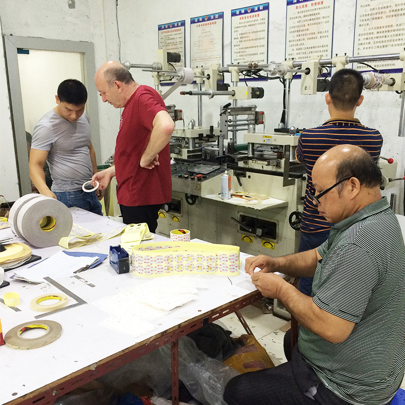 Customer visits Our factory 3M VHB Tape Accurate cutting of 1 mm